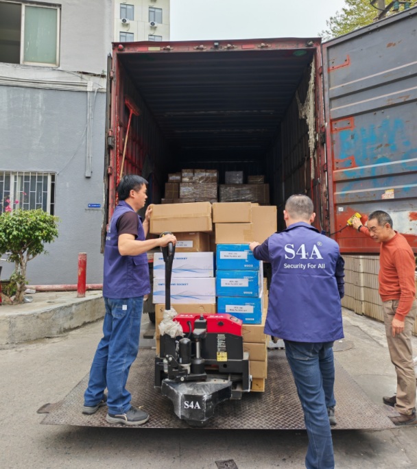 Wie lässt sich die Leistung von S4A UHF RFID-Lesegeräten in Umgebungen mit hohem Metallanteil optimieren?